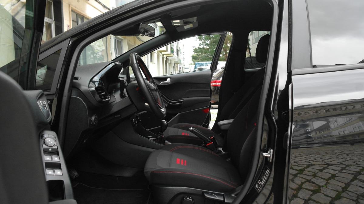 ford-fiesta-2023-gasolina-998cc