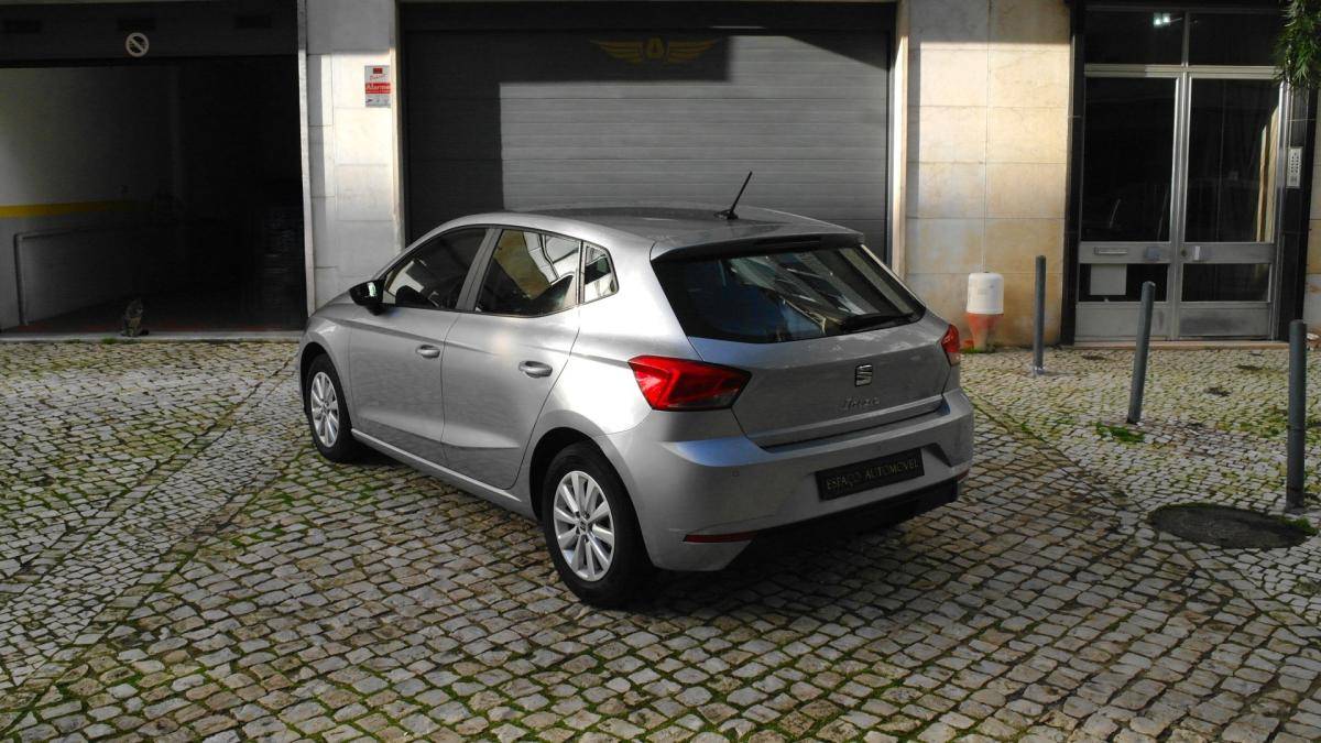 seat-ibiza-2023-gasolina-999cc
