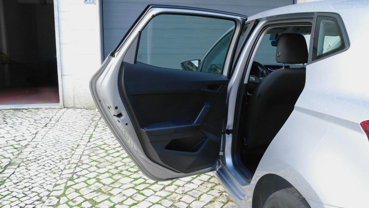 seat-ibiza-2023-gasolina-999cc