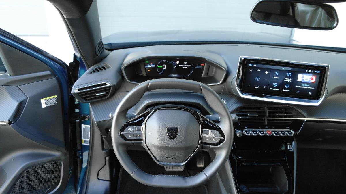 peugeot-e-2008-2025-eletrico-0cc