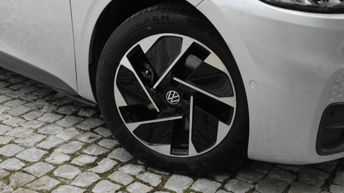 volkswagen-id-3-2023-eletrico-0cc