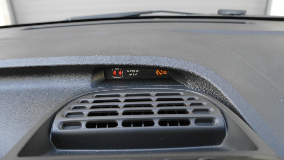 peugeot-108-2018-gasolina-998cc