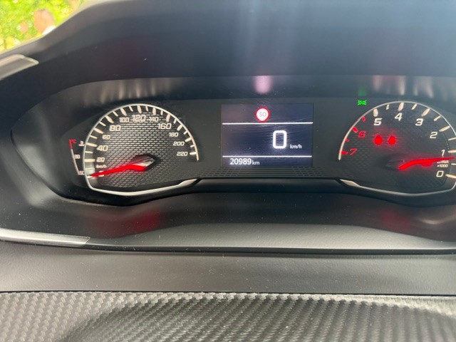 peugeot-2008-2025-gasolina-1199cc