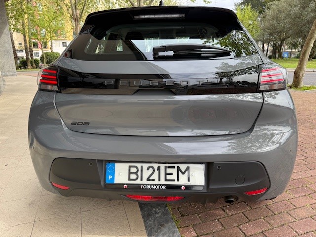 peugeot-208-2024-gasolina-1199cc