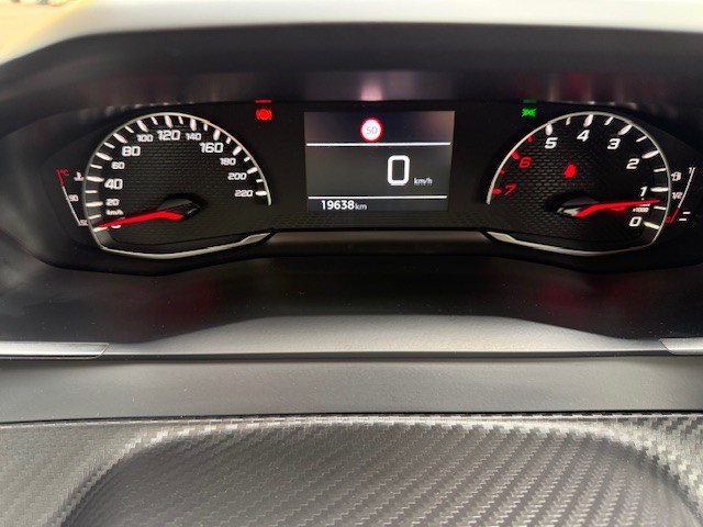 peugeot-208-2024-gasolina-1199cc