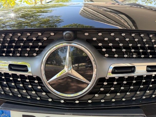 mercedes-benz-gla-2025-diesel-1950cc