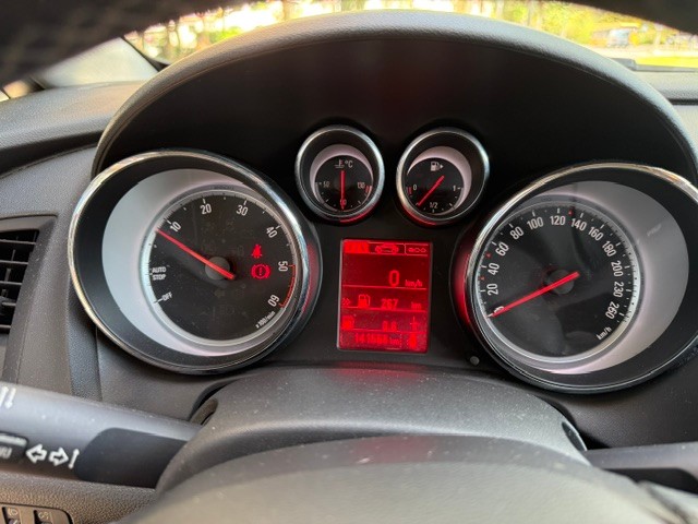 opel-astra-2016-diesel-1598cc