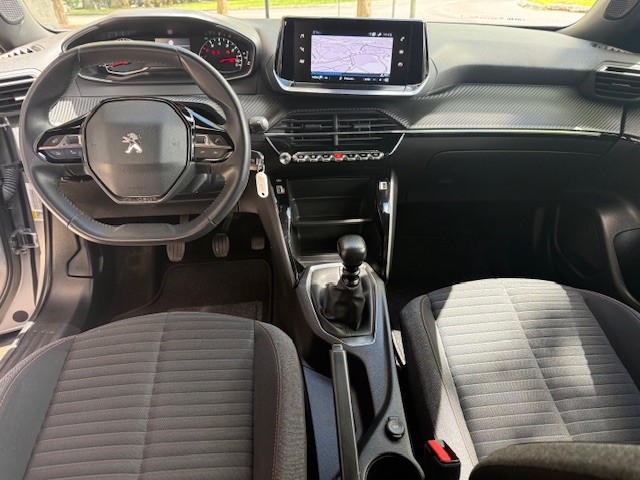 peugeot-2008-2023-gasolina-1199cc