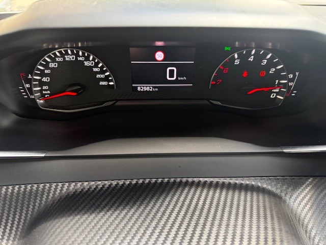 peugeot-2008-2023-gasolina-1199cc