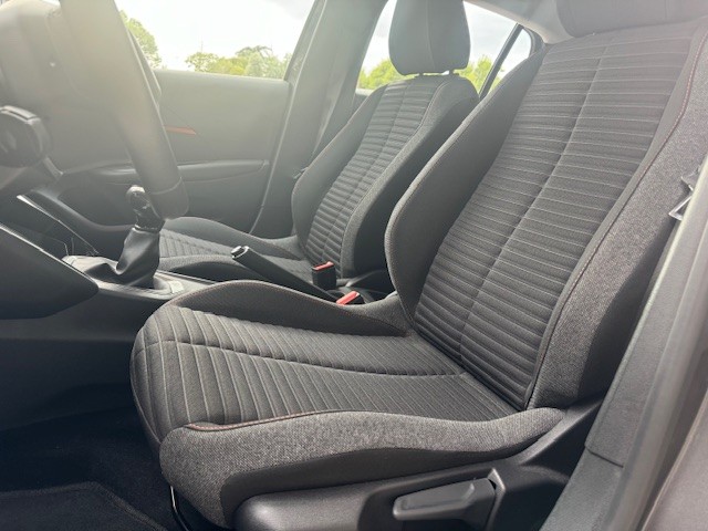 peugeot-208-2022-gasolina-1199cc
