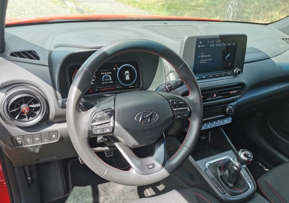 hyundai-kauai-1-0-120cv-2022-gasolina-998cc