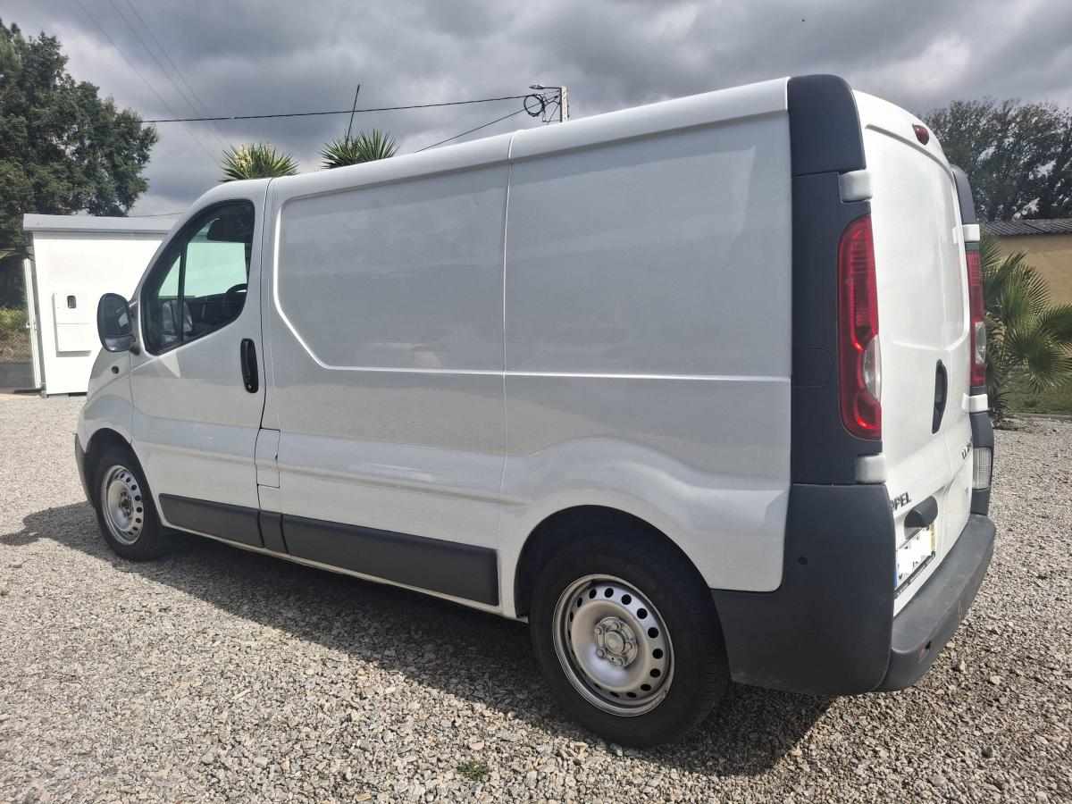 opel-vivaro-2-0cdti-2009-diesel-1995cc