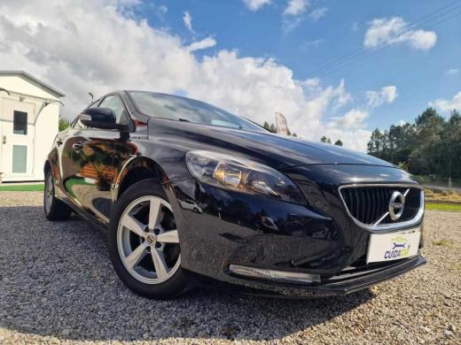 volvo-v40-d2-2018-diesel-1969cc