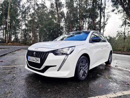 peugeot-208-1-5-102cv-2022-diesel-1499cc