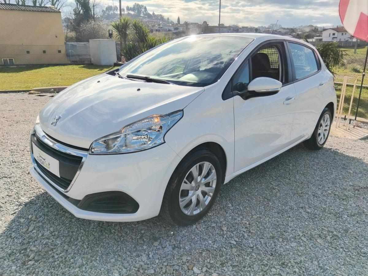 peugeot-208-1-5-102cv-2019-diesel-1499cc