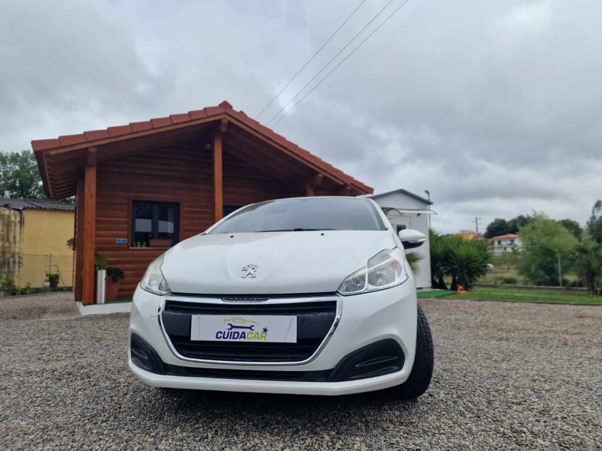 peugeot-208-1-5-102cv-2019-diesel-1499cc
