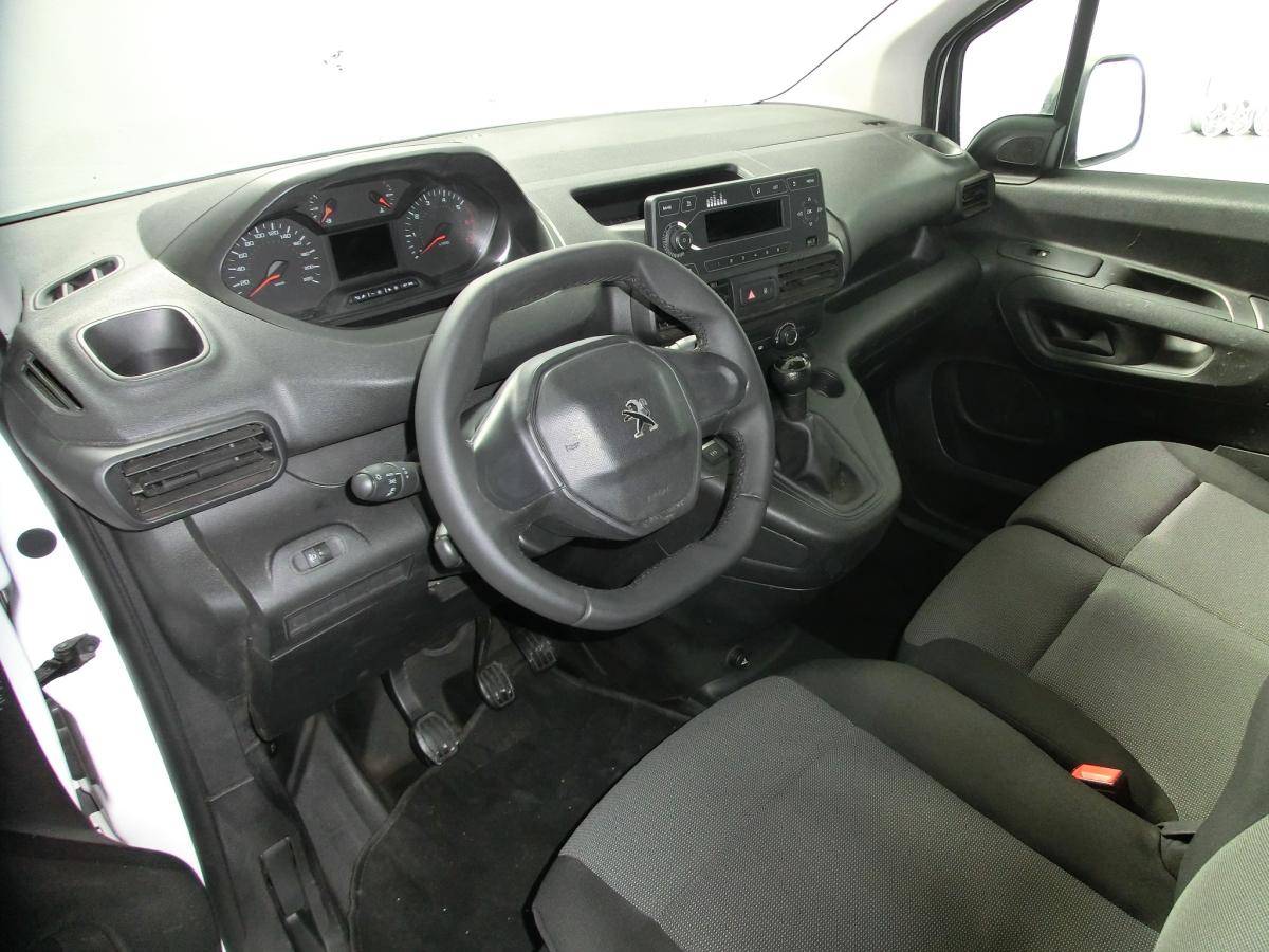 peugeot-partner-2019-diesel-1560cc