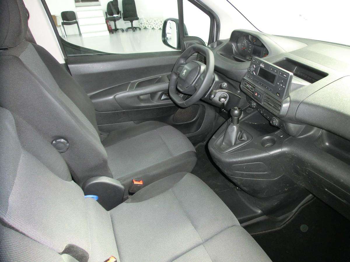peugeot-partner-2019-diesel-1560cc