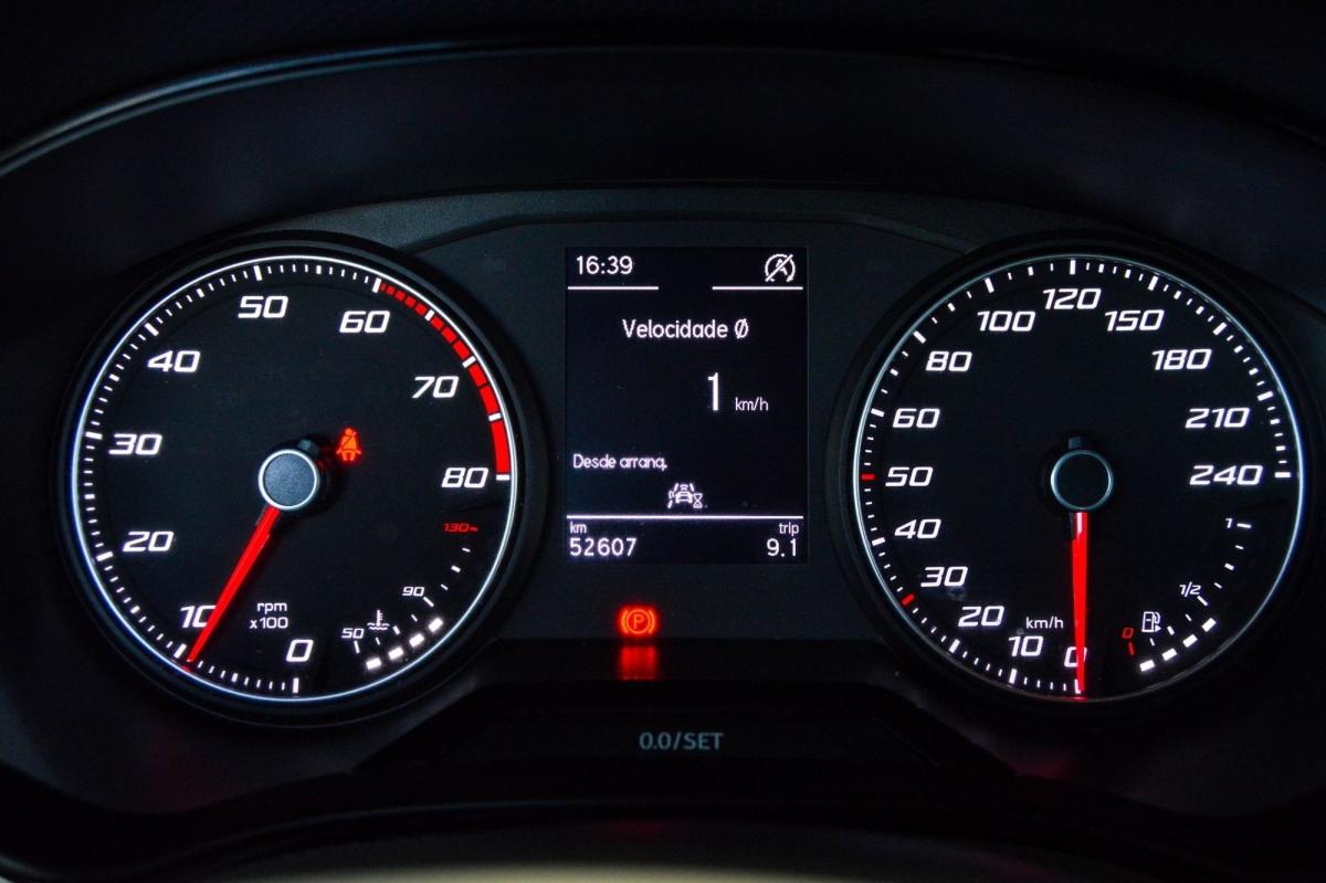seat-arona-2021-gasolina-999cc