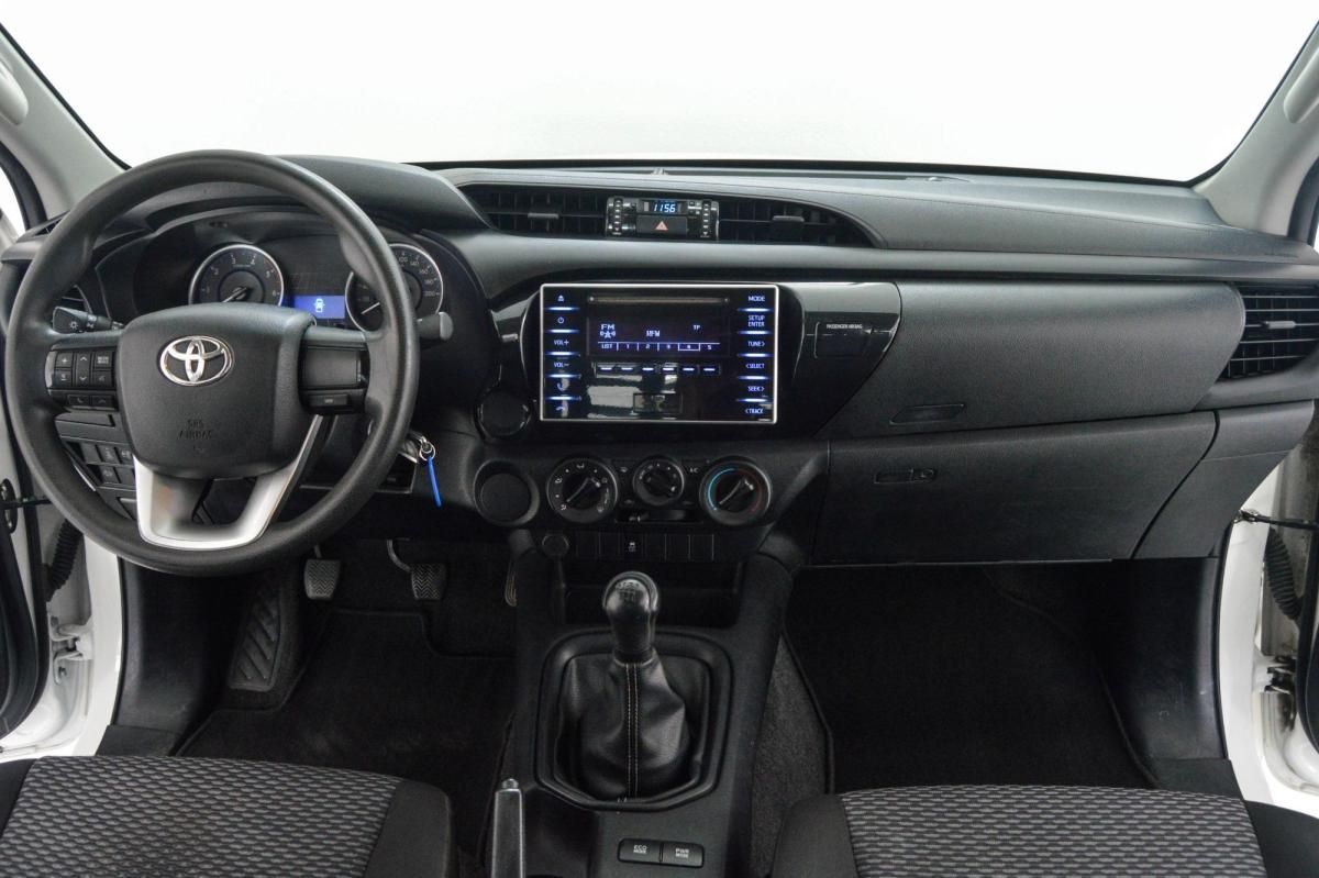 toyota-hilux-2018-diesel-2393cc