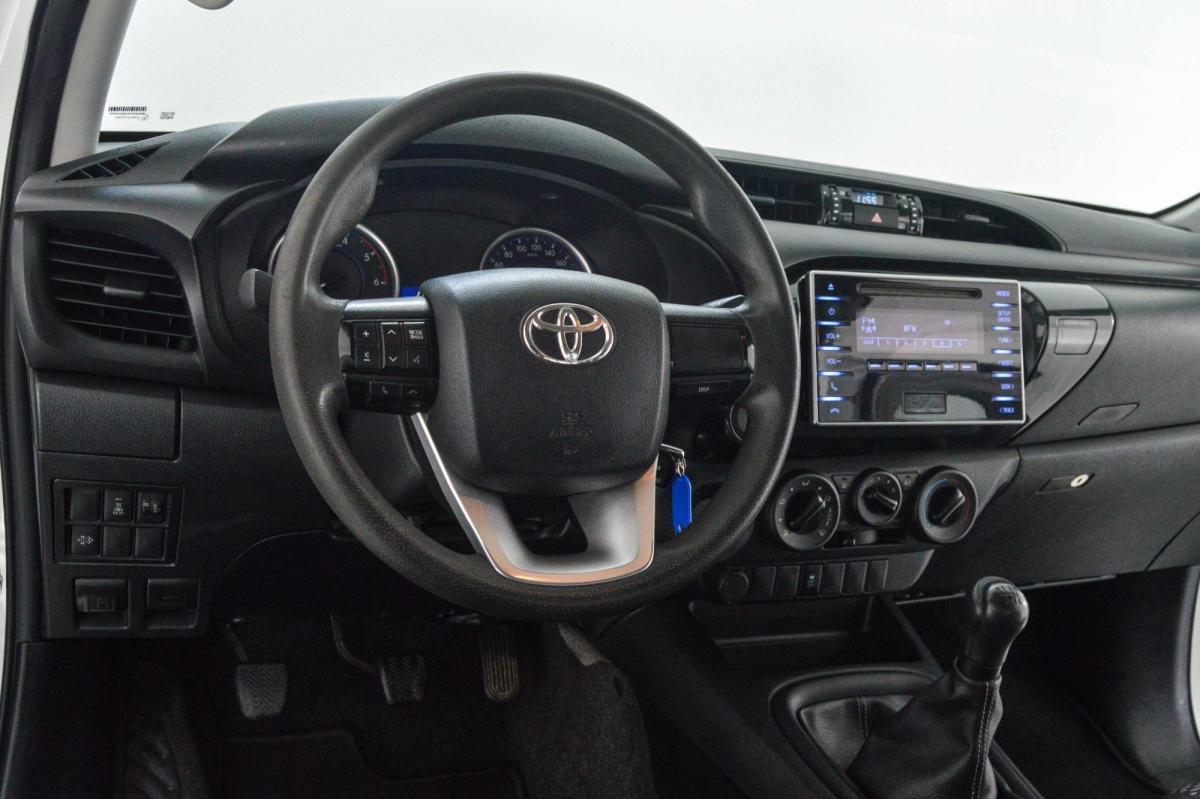 toyota-hilux-2018-diesel-2393cc