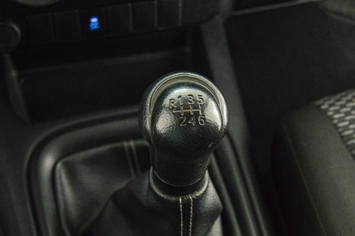 toyota-hilux-2018-diesel-2393cc