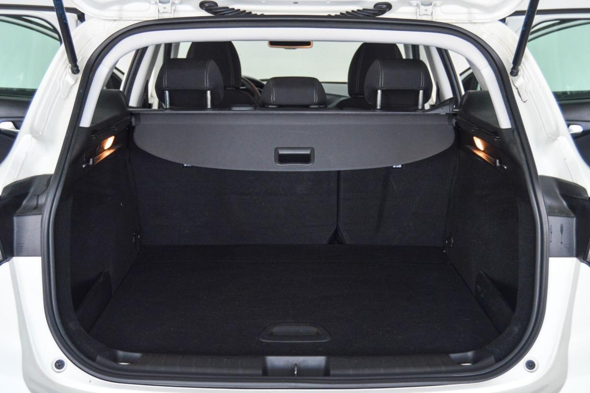 fiat-tipo-station-wagon-2020-diesel-1248cc