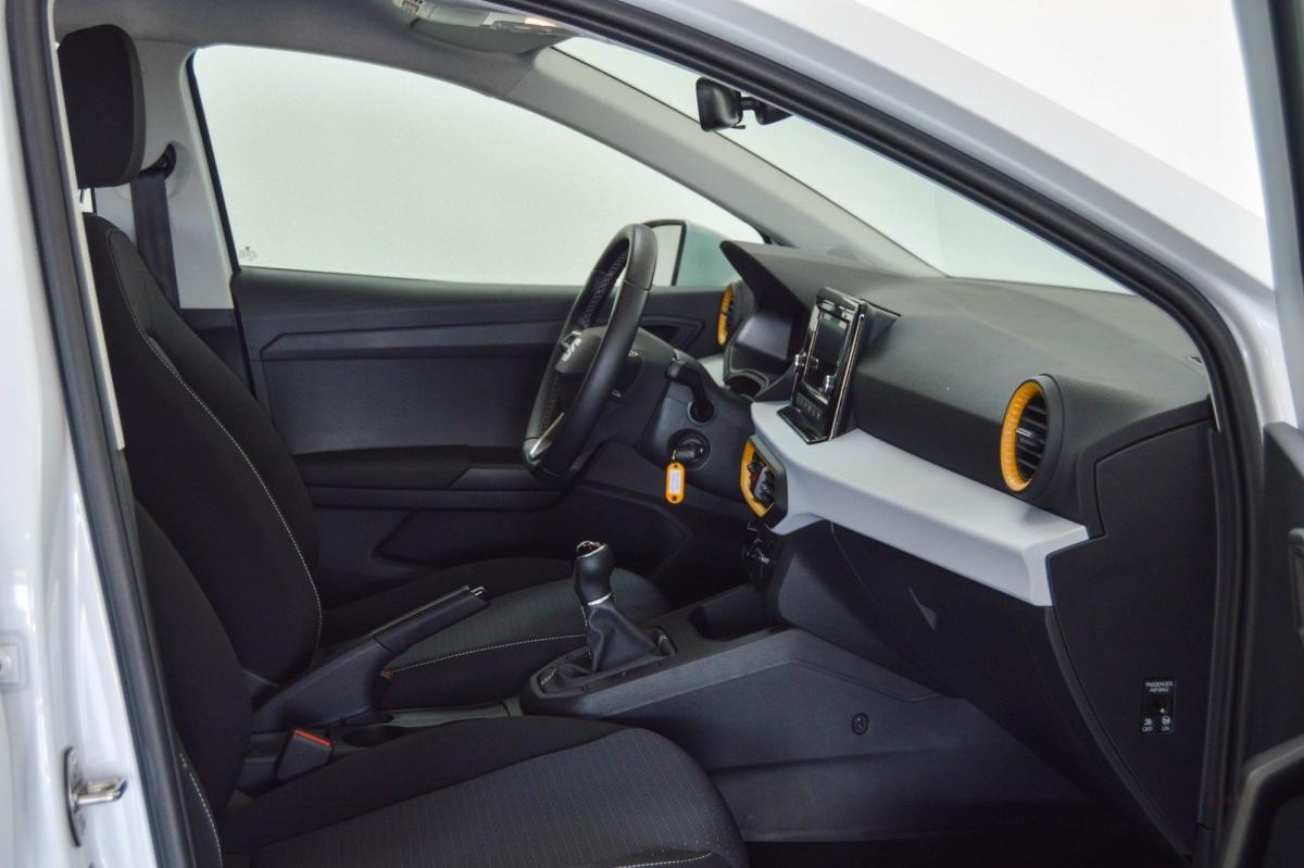 seat-ibiza-2023-gasolina-999cc