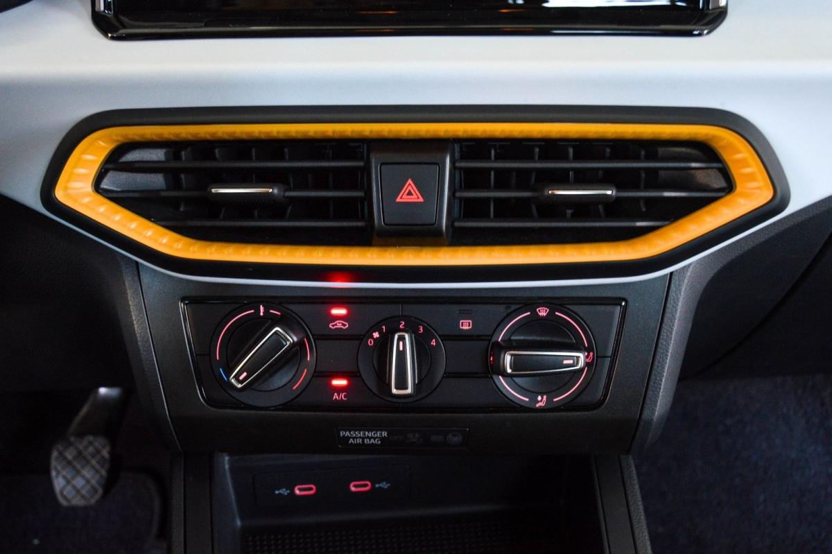 seat-ibiza-2023-gasolina-999cc