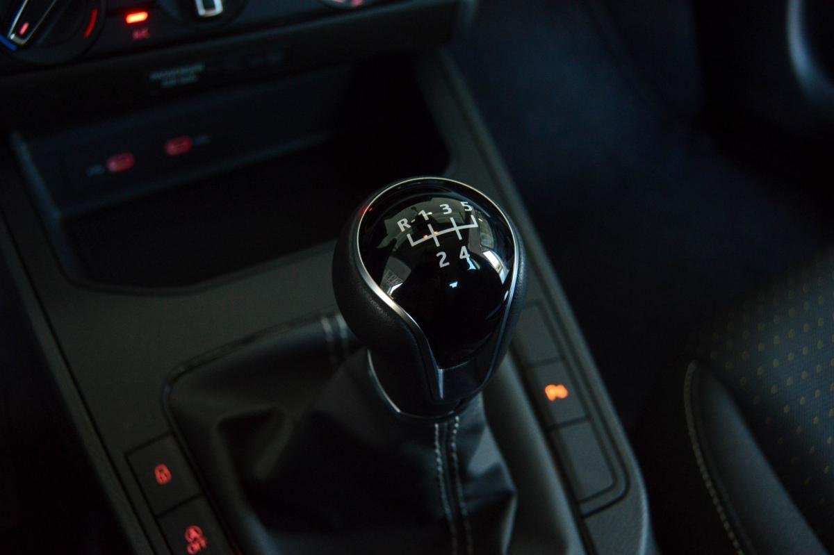 seat-ibiza-2023-gasolina-999cc
