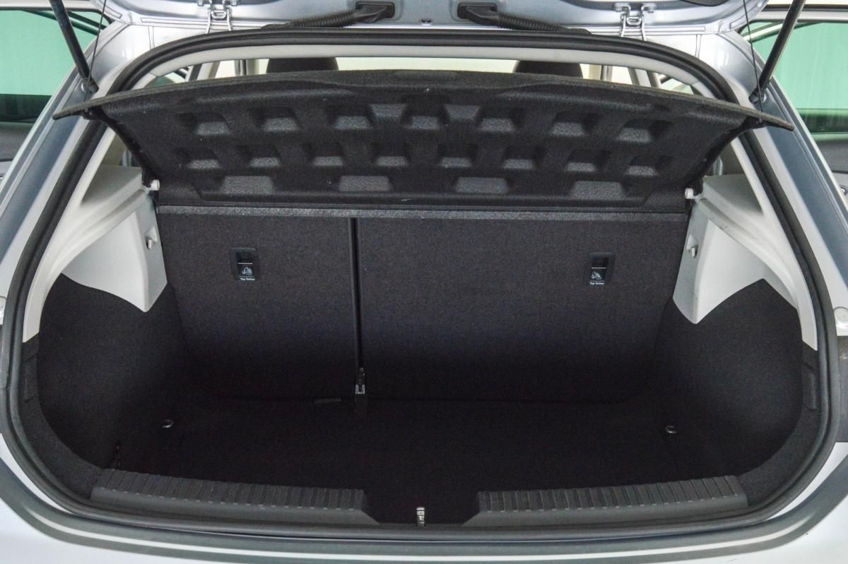 seat-leon-2019-diesel-1598cc