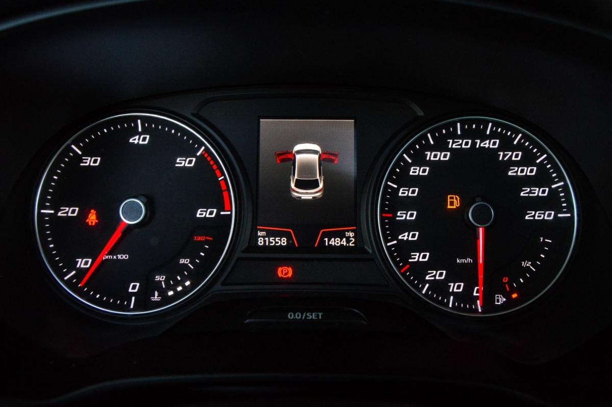 seat-leon-2019-diesel-1598cc