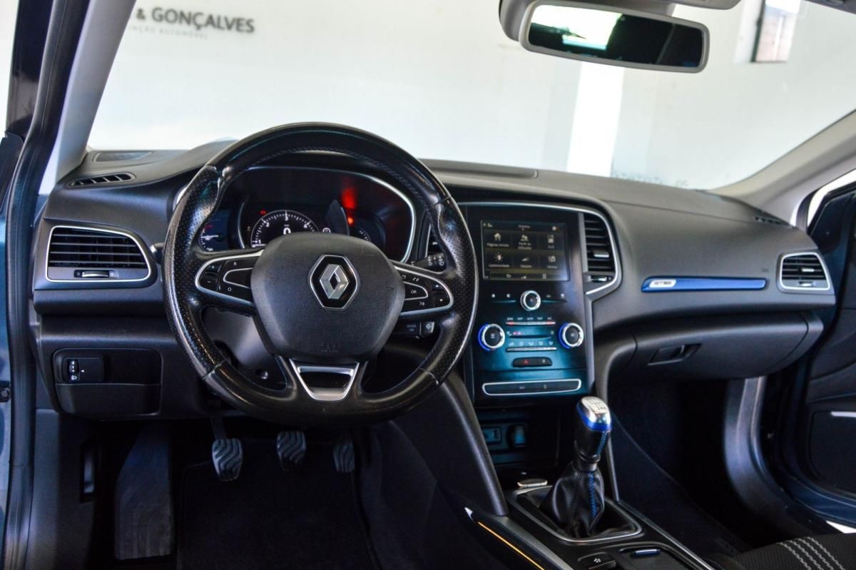 renault-megane-sport-tourer-2020-diesel-1461cc