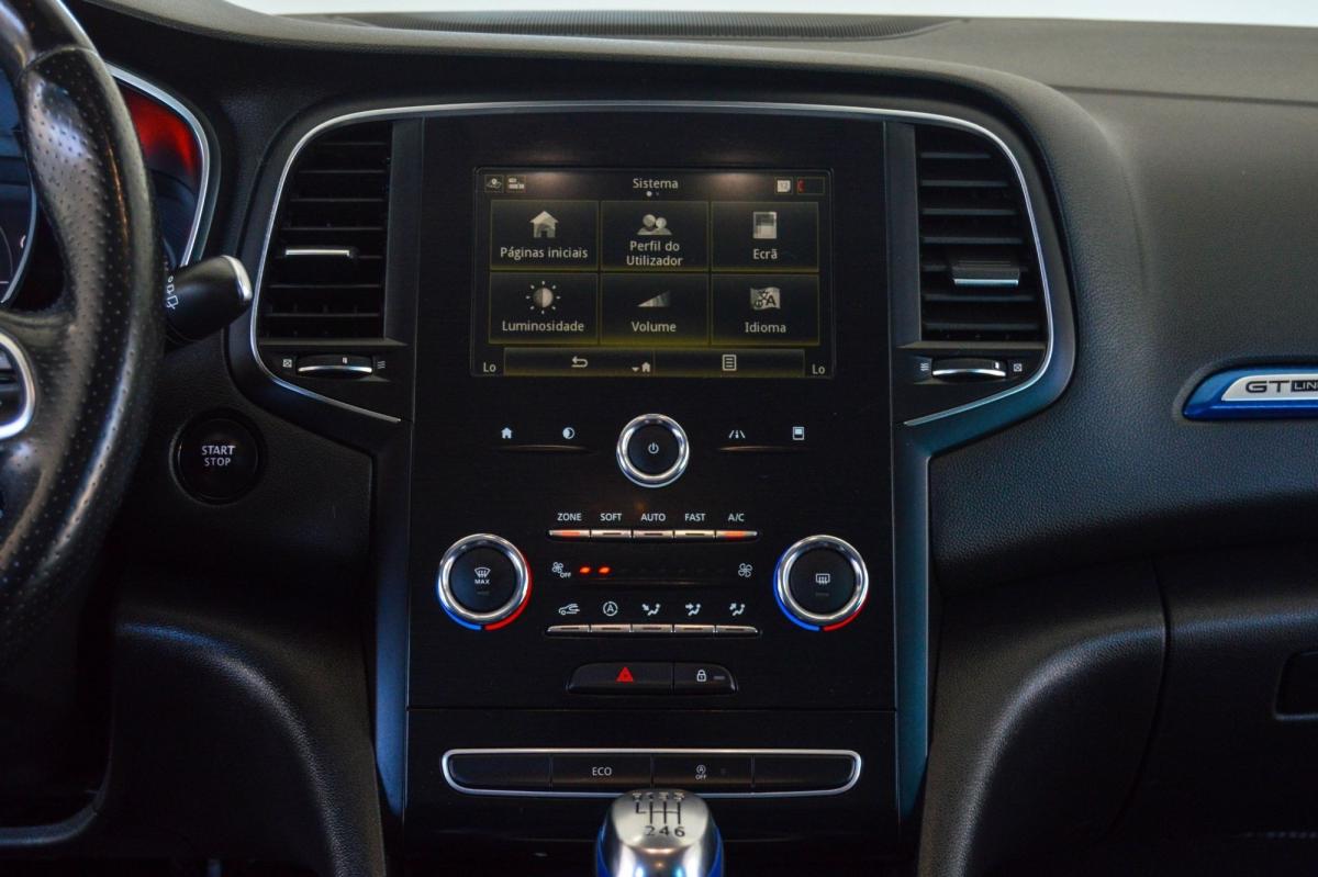 renault-megane-sport-tourer-2020-diesel-1461cc