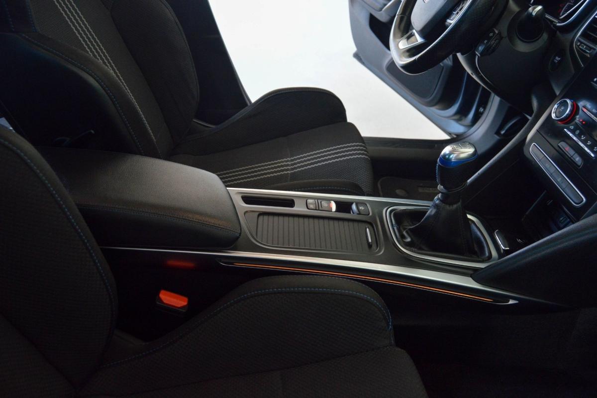 renault-megane-sport-tourer-2020-diesel-1461cc