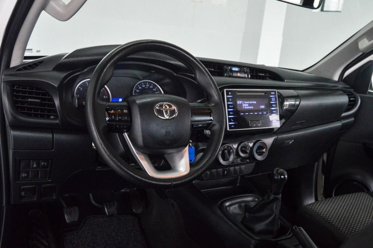 toyota-hilux-2020-diesel-2393cc