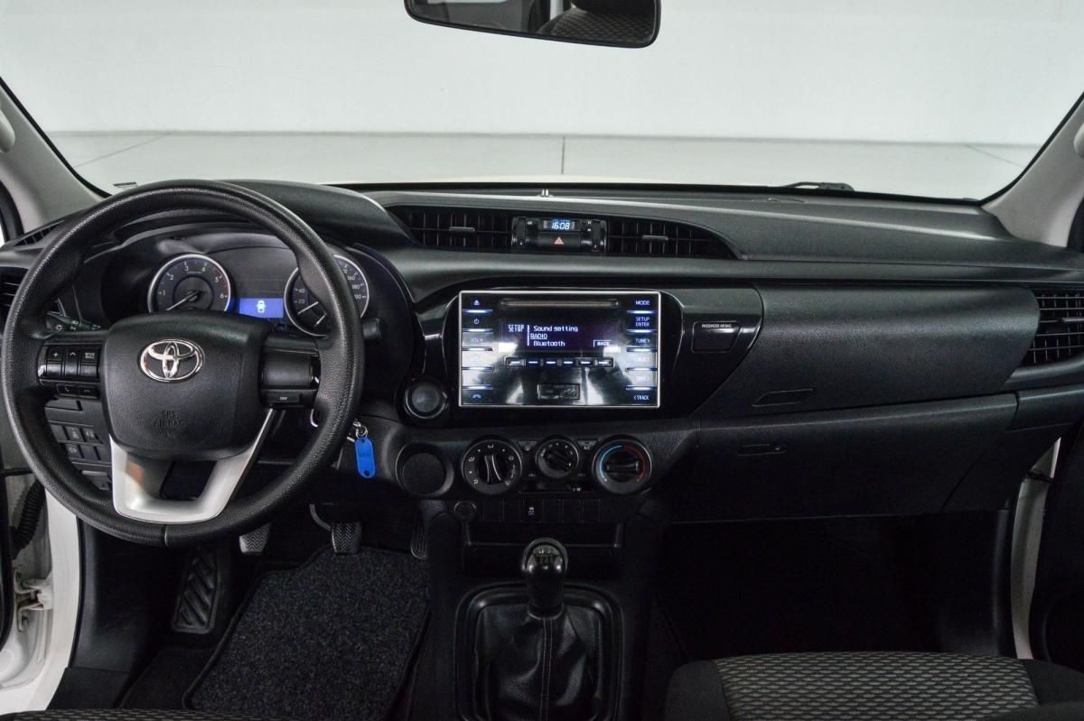 toyota-hilux-2020-diesel-2393cc