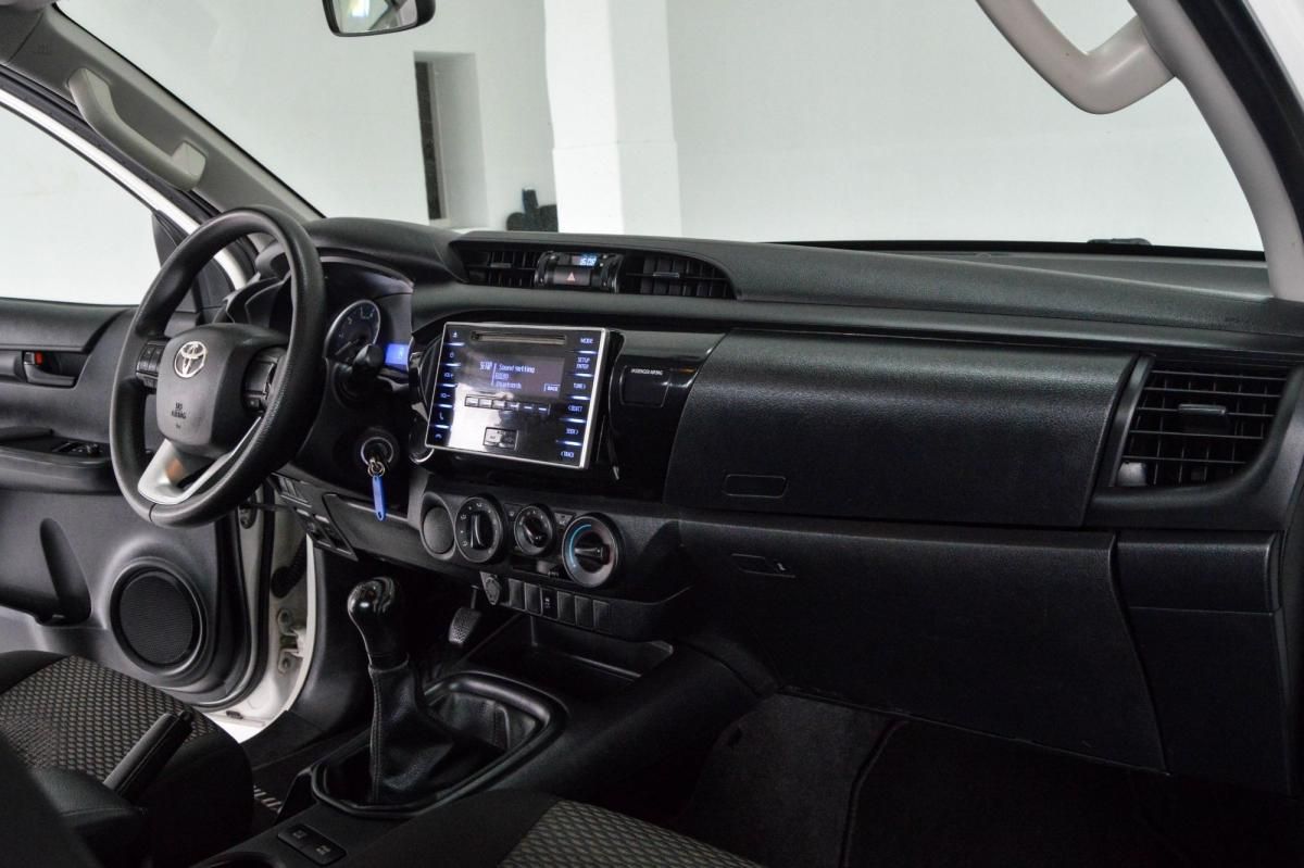 toyota-hilux-2020-diesel-2393cc