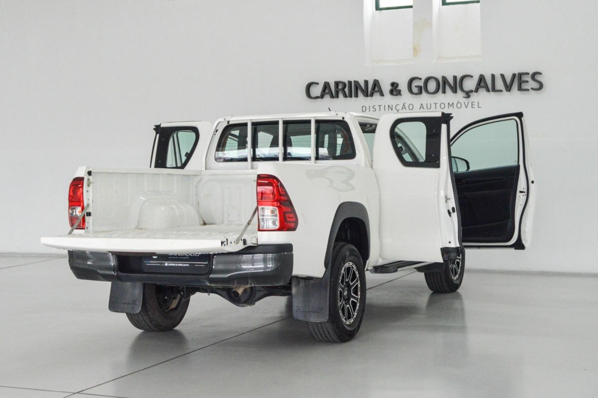 toyota-hilux-2020-diesel-2393cc