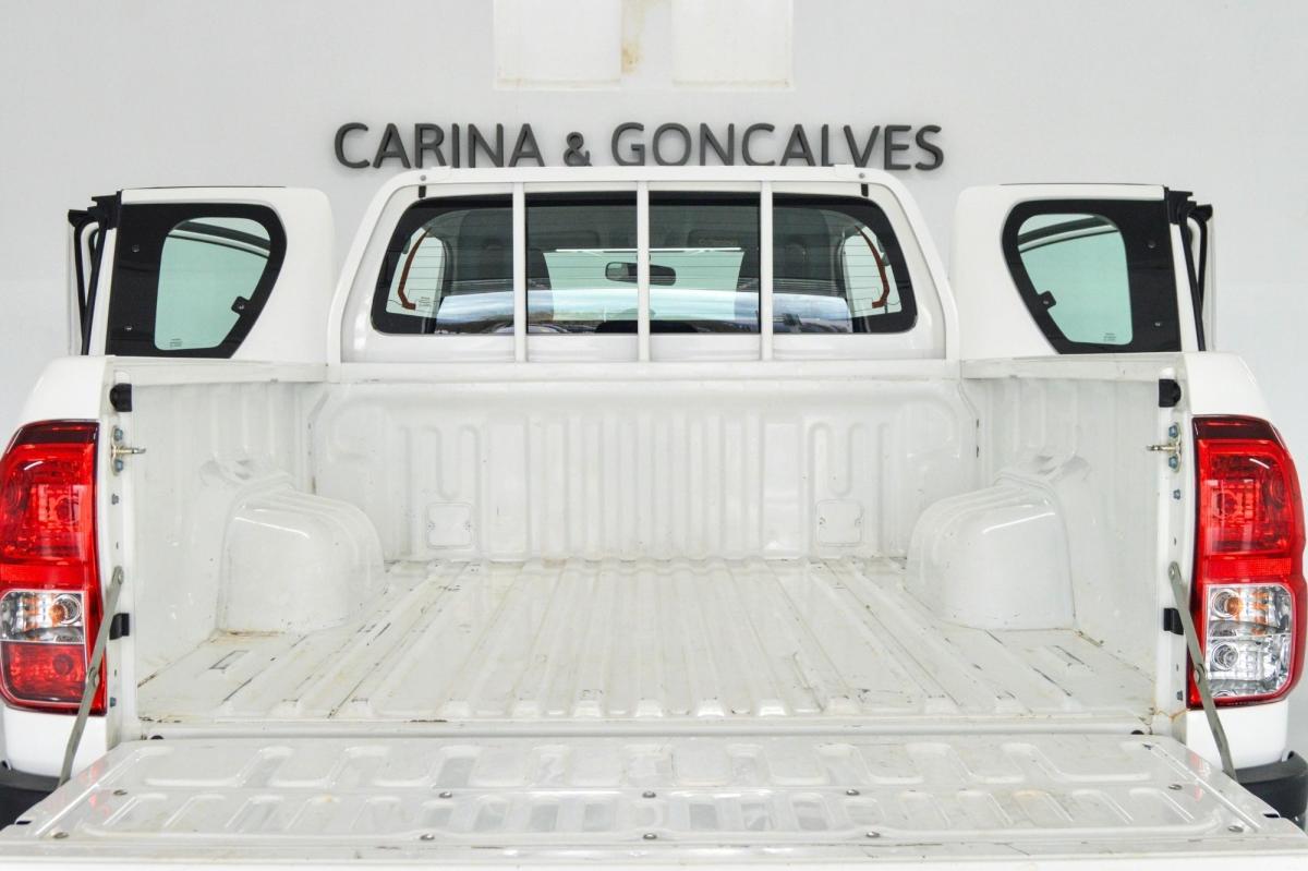 toyota-hilux-2020-diesel-2393cc