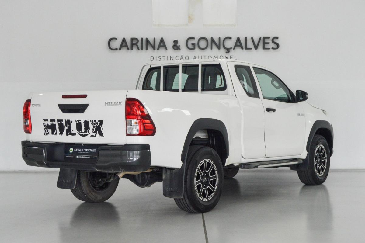 toyota-hilux-2020-diesel-2393cc
