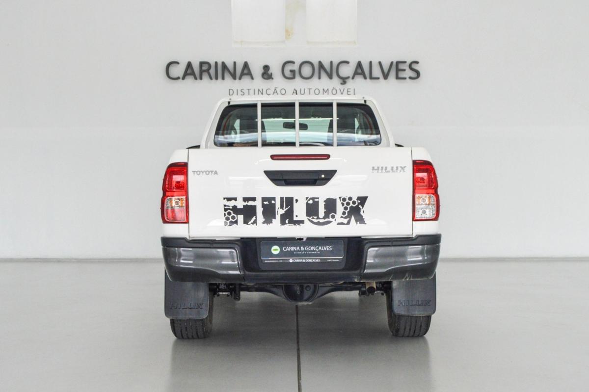 toyota-hilux-2020-diesel-2393cc