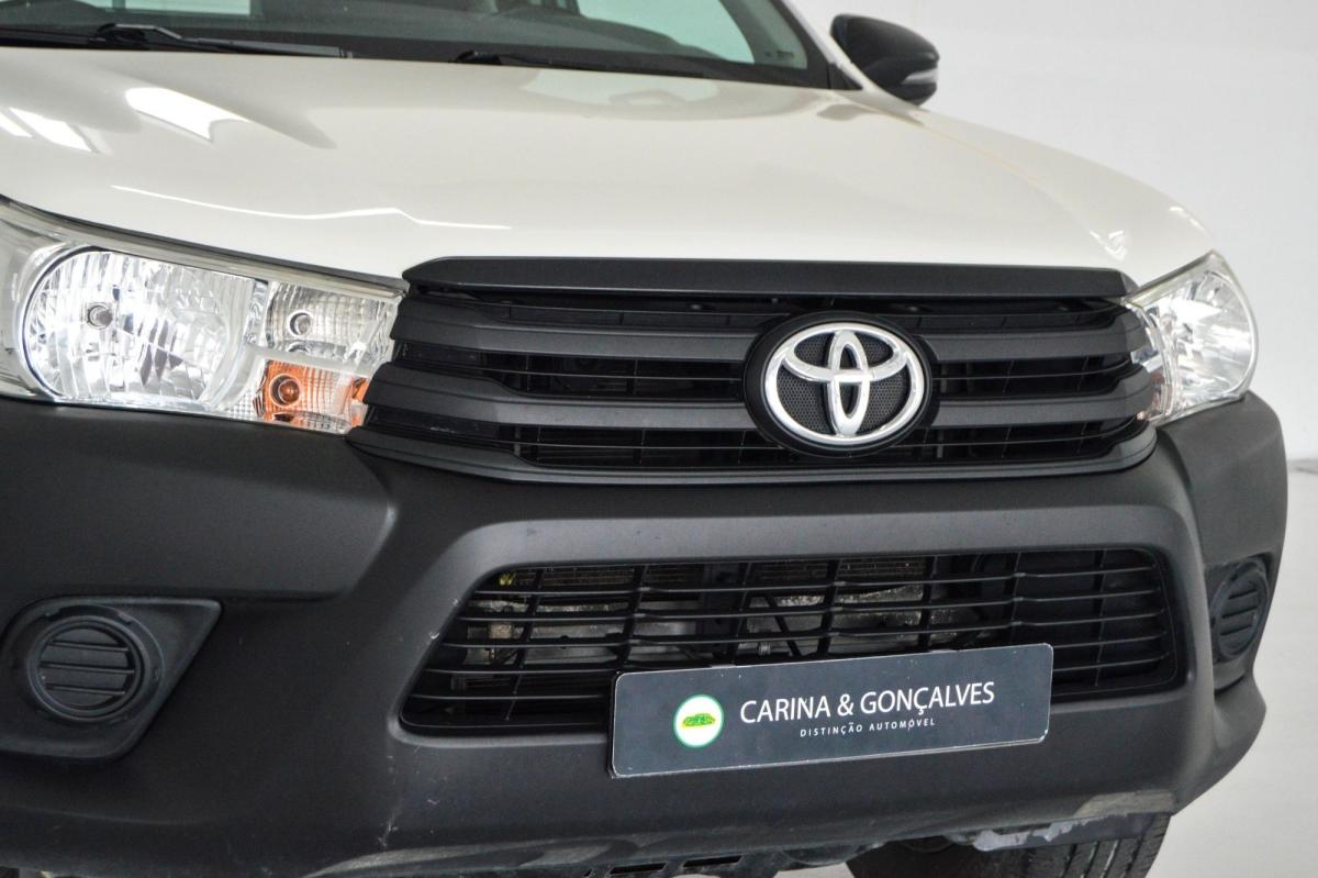 toyota-hilux-2020-diesel-2393cc