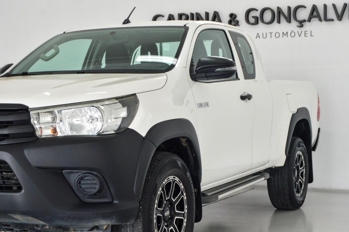 toyota-hilux-2020-diesel-2393cc