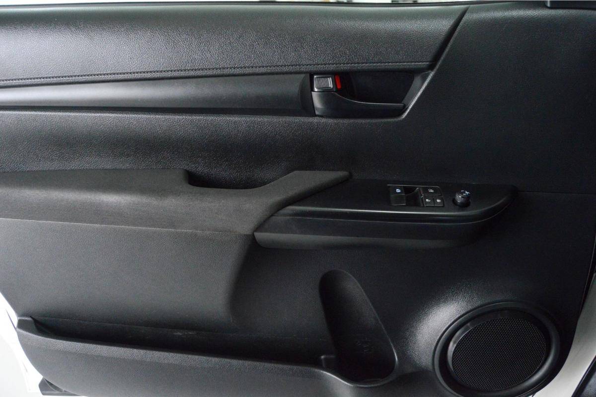 toyota-hilux-2020-diesel-2393cc