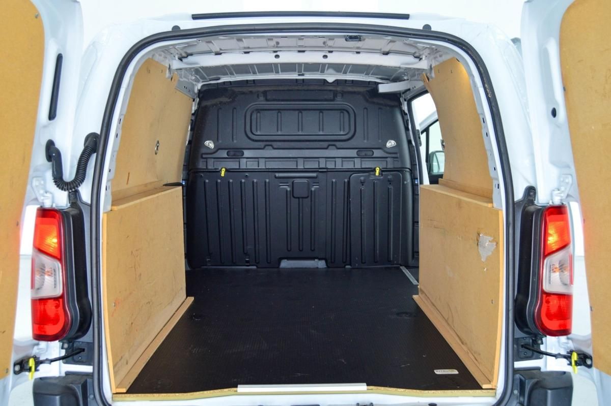 citroen-berlingo-2023-diesel-1499cc