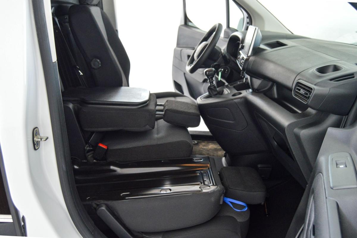 citroen-berlingo-2023-diesel-1499cc