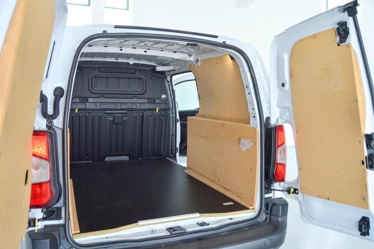 citroen-berlingo-2023-diesel-1499cc