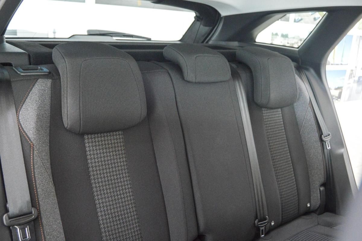 peugeot-3008-2022-diesel-1499cc