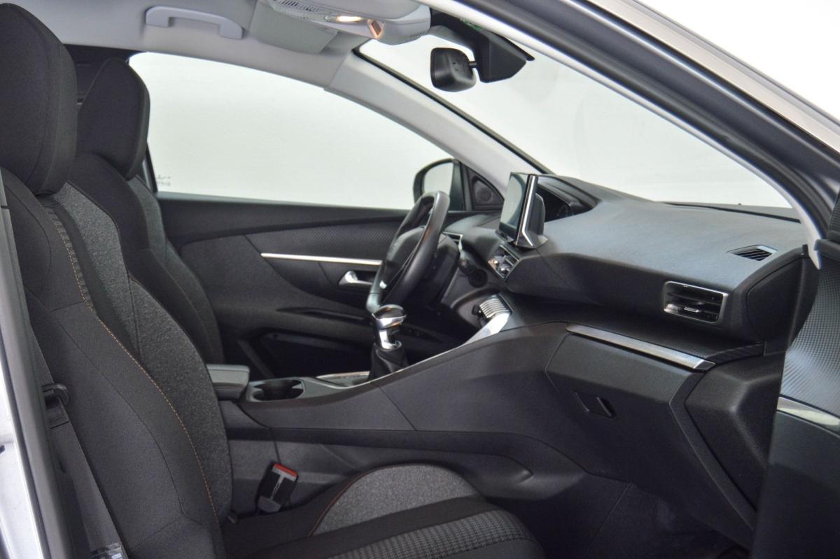 peugeot-3008-2022-diesel-1499cc